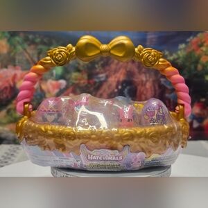 Hatchimals CollEGGtibles, Bunny Family Spring Small Basket [ Read Details ]
